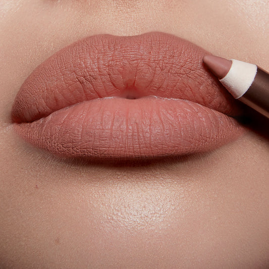 Lip Cheat Lip Line